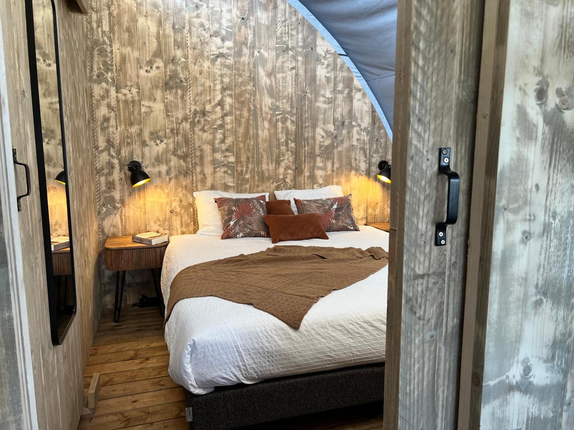 In De Hei Bed and Breakfast Mariahout Exteriör bild